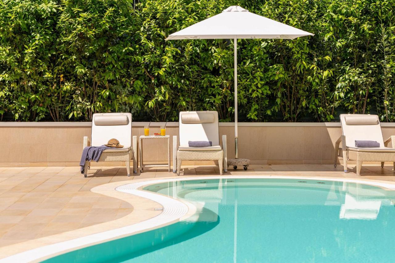 Villa Rosa Hotel Desenzano 데센자노델가르다 외부 사진