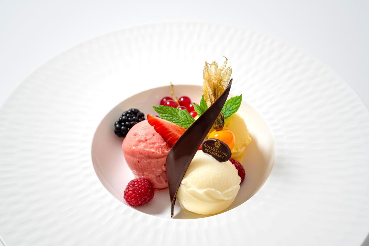 Villa Rosa Hotel Desenzano 데센자노델가르다 외부 사진