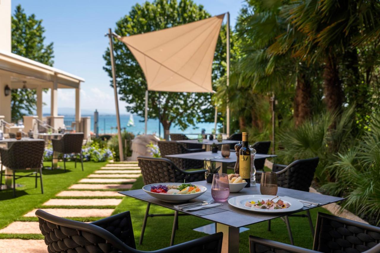 Villa Rosa Hotel Desenzano 데센자노델가르다 외부 사진