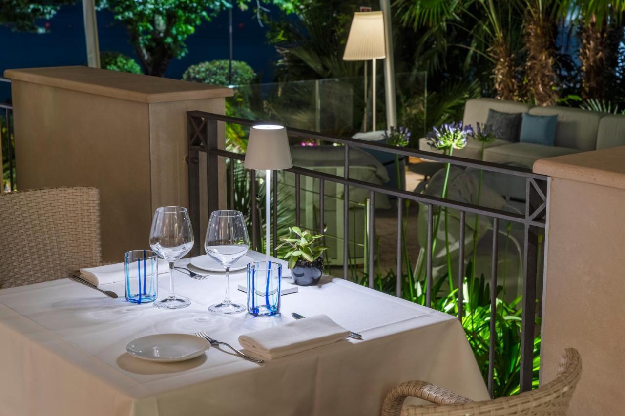 Villa Rosa Hotel Desenzano 데센자노델가르다 외부 사진