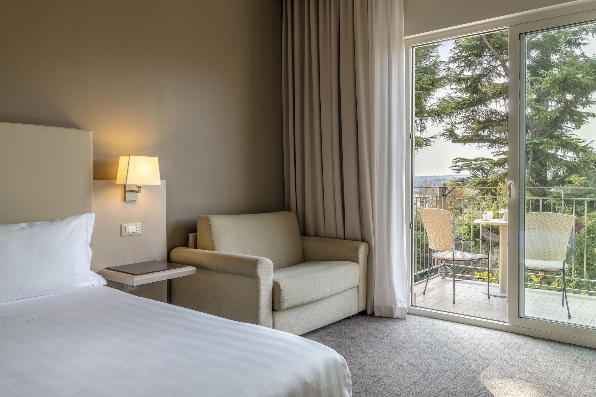 Villa Rosa Hotel Desenzano 데센자노델가르다 외부 사진