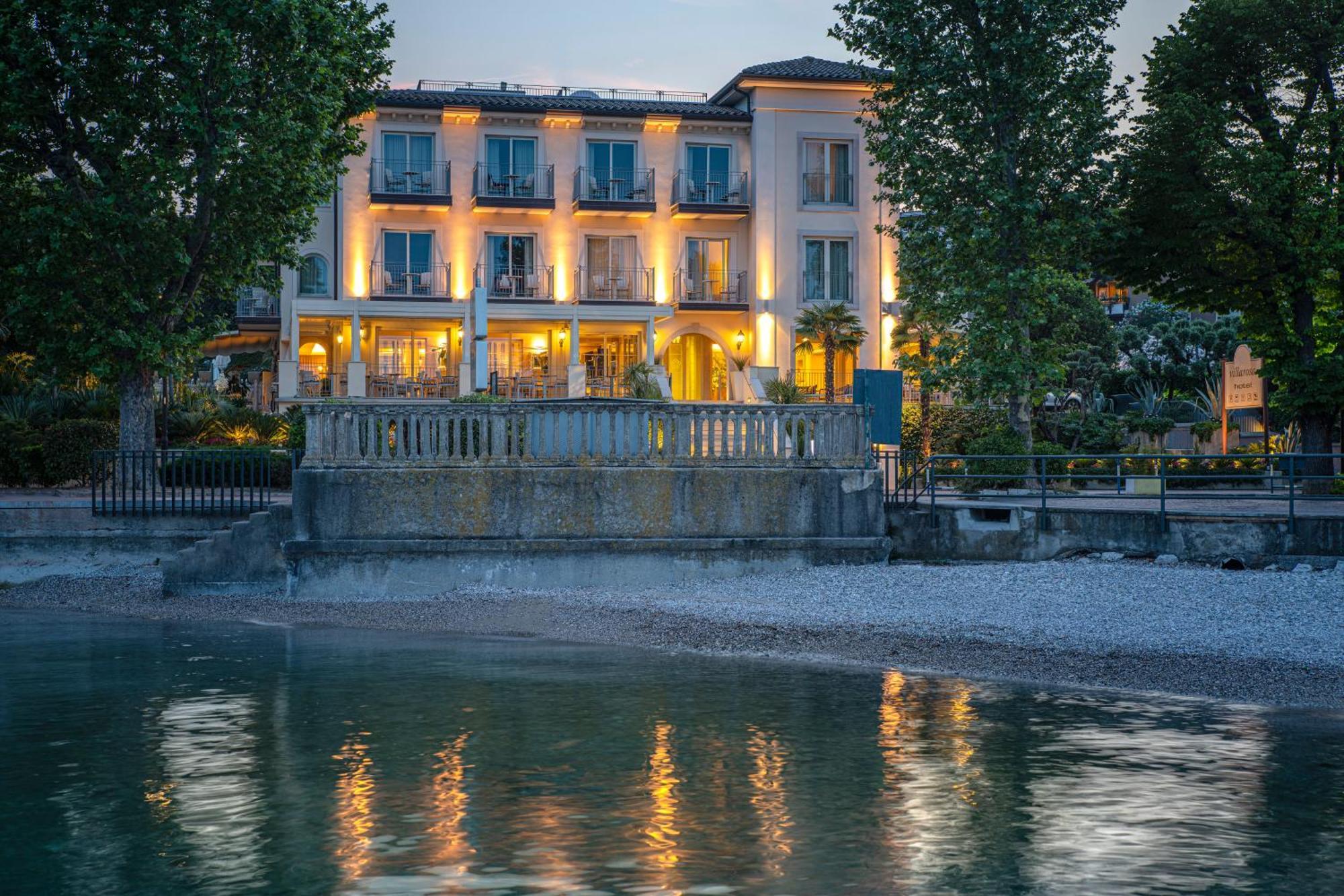 Villa Rosa Hotel Desenzano 데센자노델가르다 외부 사진