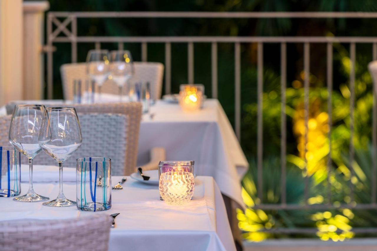 Villa Rosa Hotel Desenzano 데센자노델가르다 외부 사진